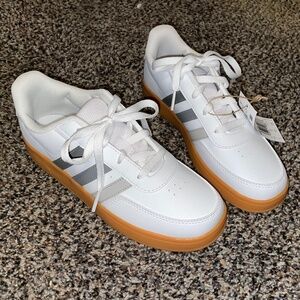 Adidas Tennis Breaknet 2.0 K Womens/Kids White Size 5 Read Listing description**